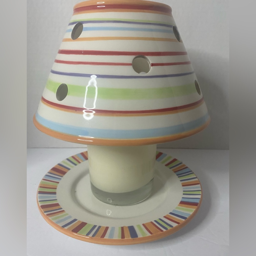 Candle plate and topper white with multicolored stripes